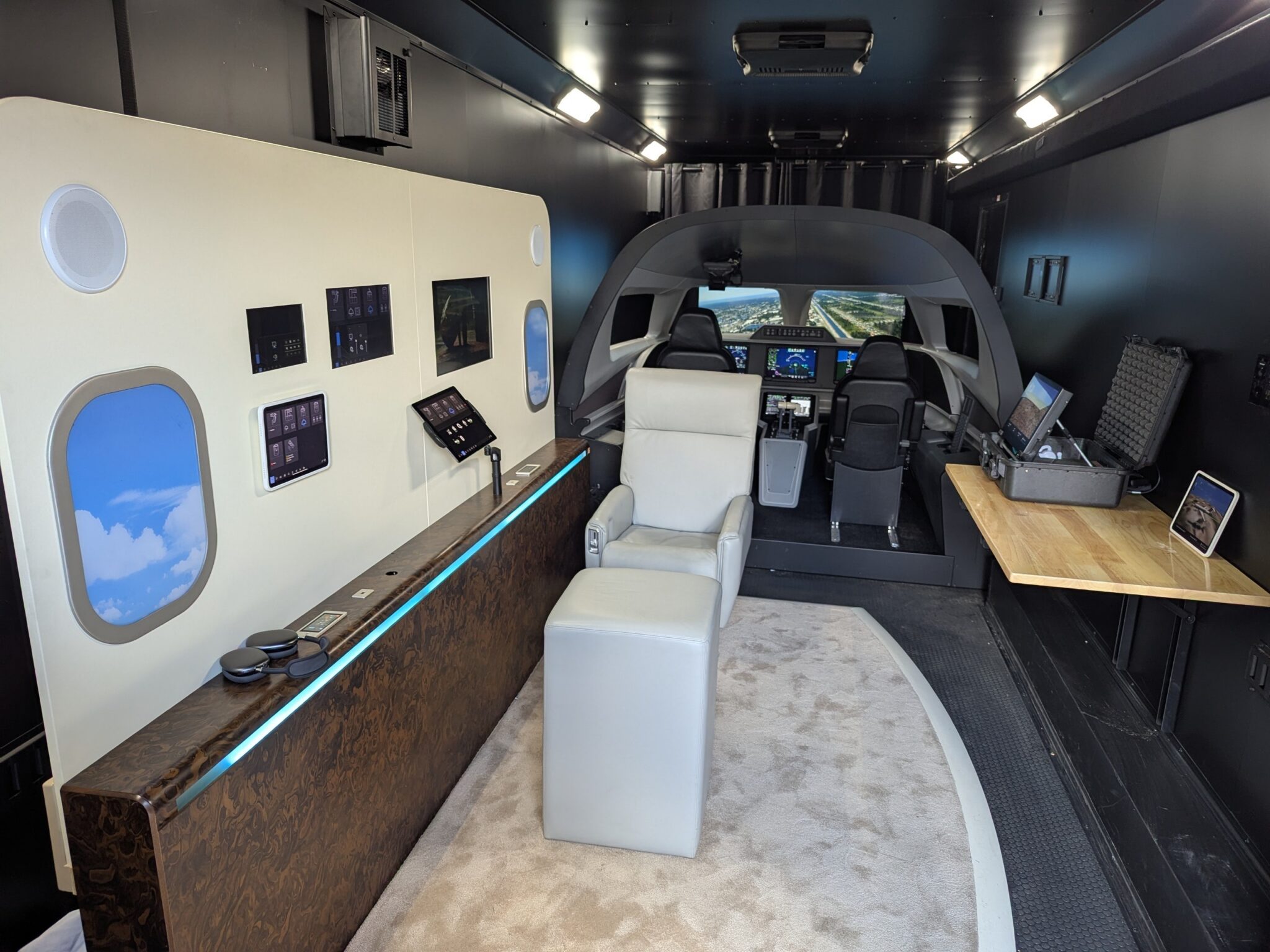 Collins Aerospace Demo Event June 2026 | Elliott Aviation